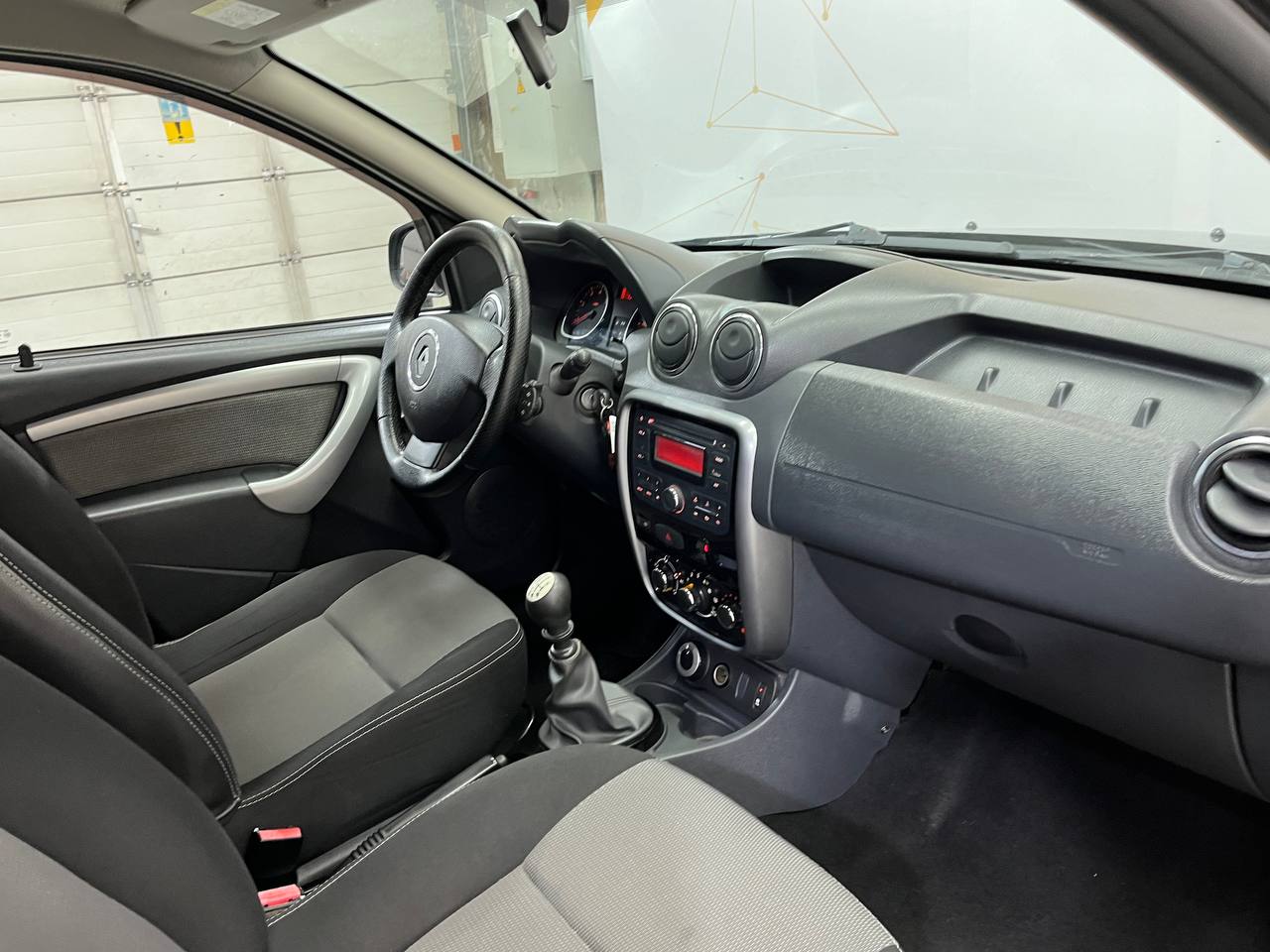 RENAULT DUSTER