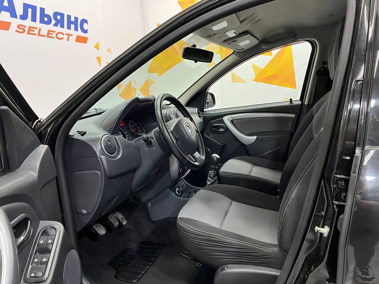 RENAULT DUSTER