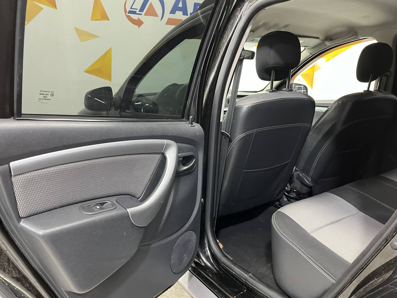 RENAULT DUSTER