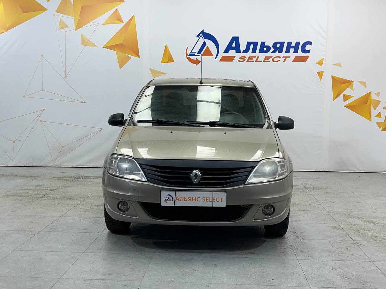 RENAULT LOGAN
