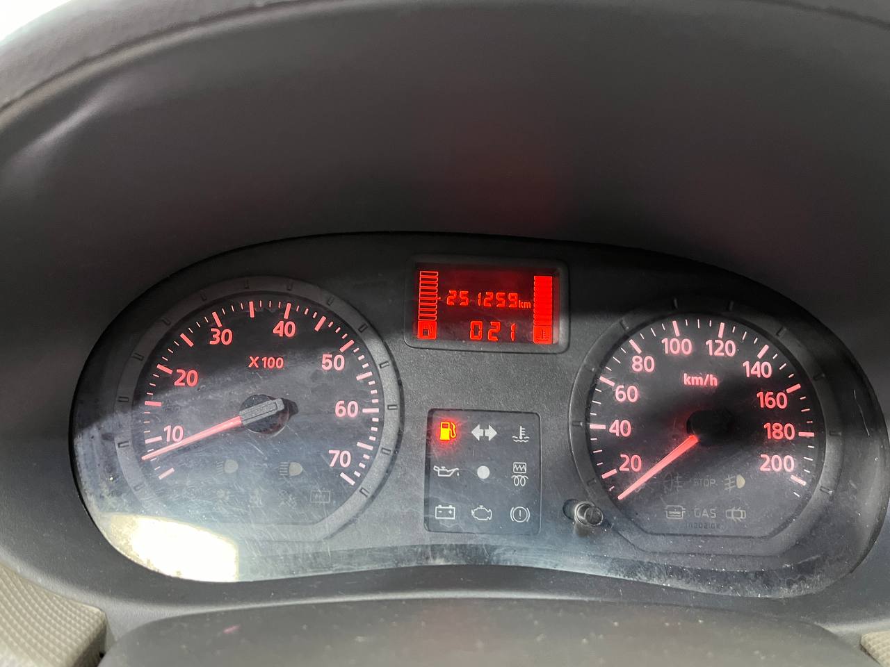 RENAULT LOGAN