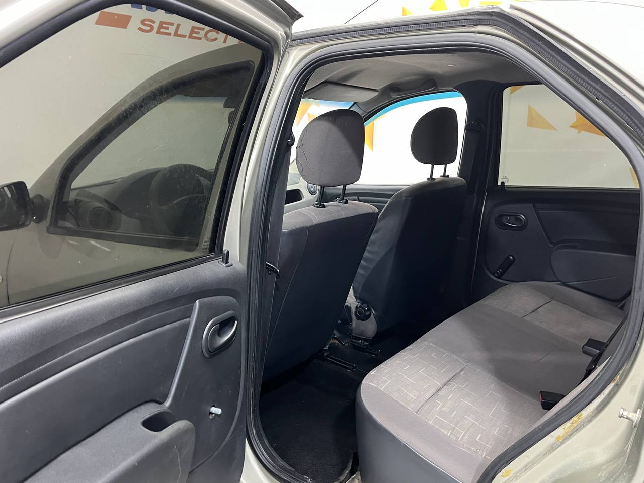 RENAULT LOGAN