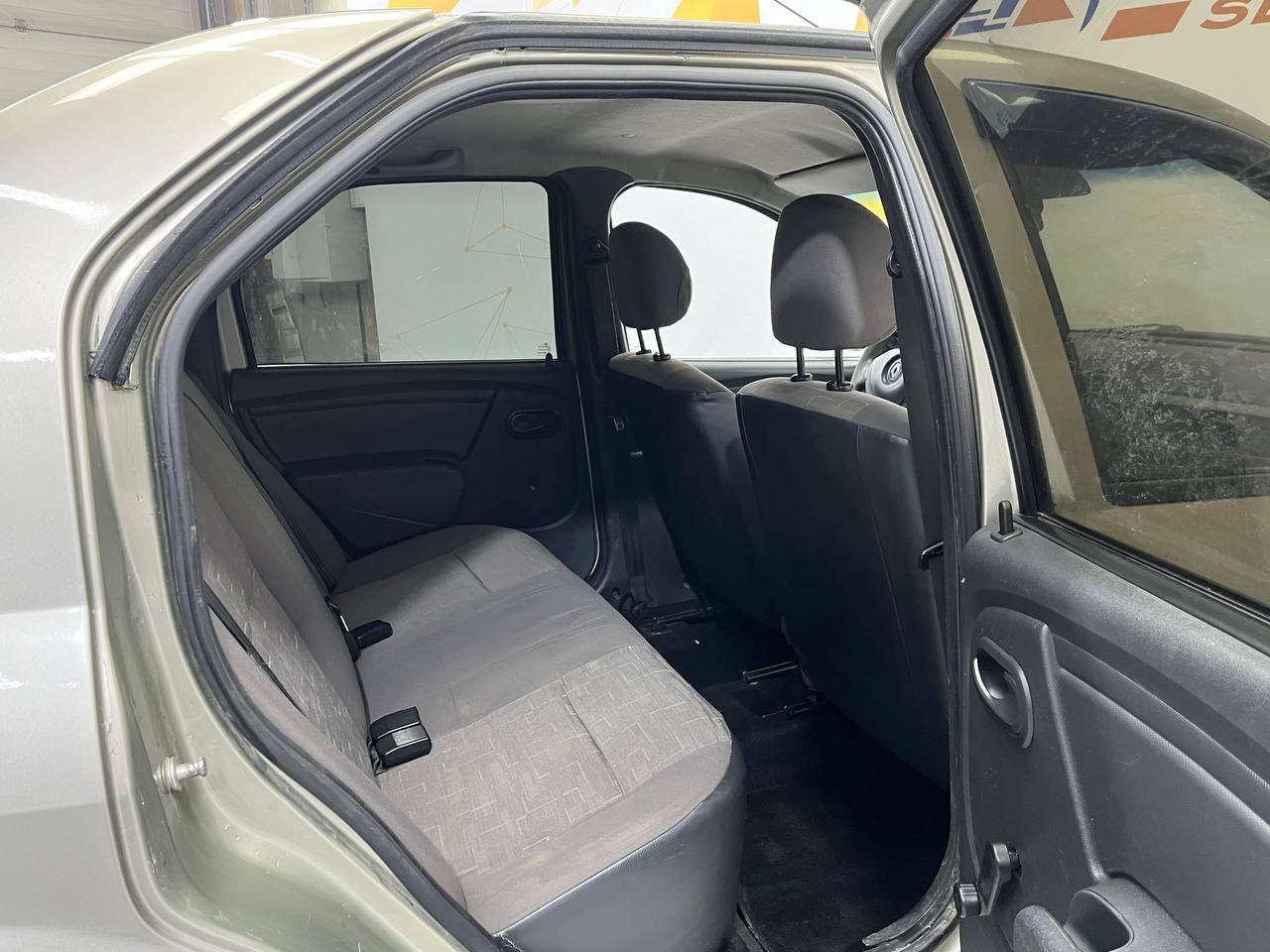 RENAULT LOGAN