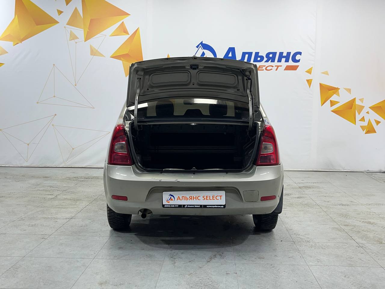 RENAULT LOGAN