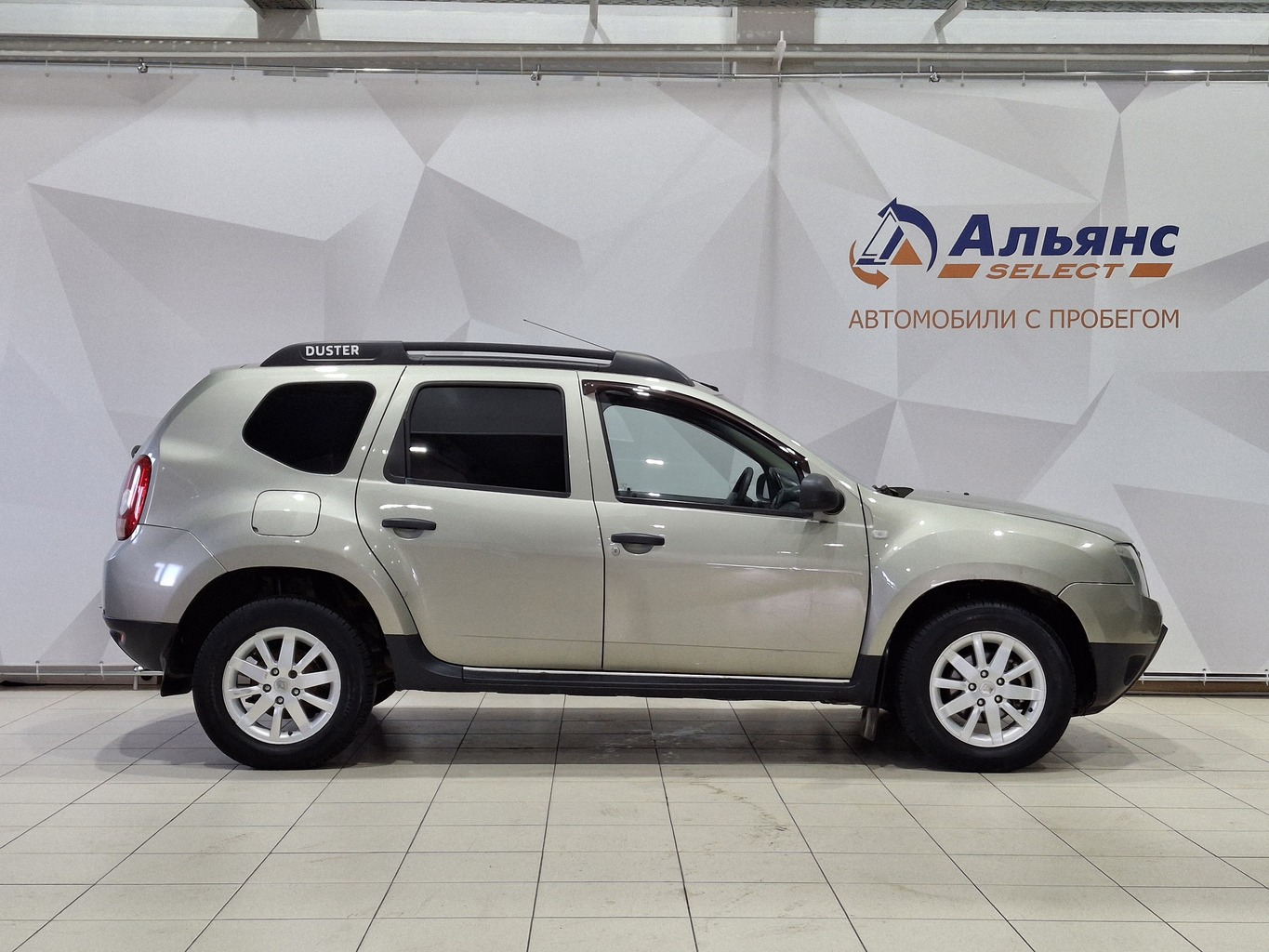 RENAULT DUSTER