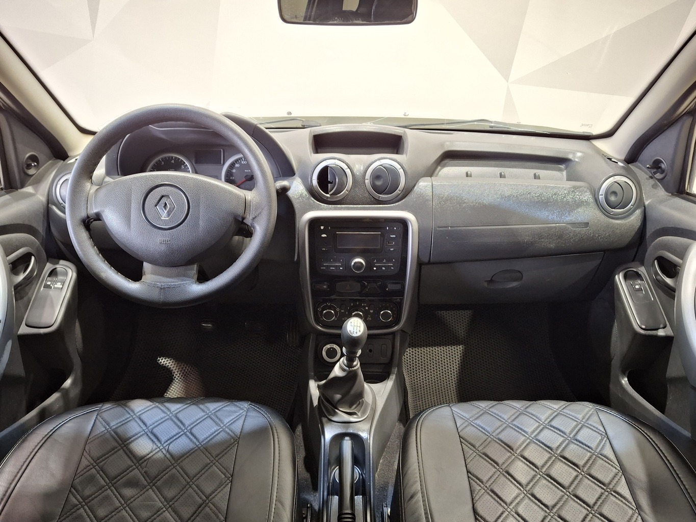 RENAULT DUSTER