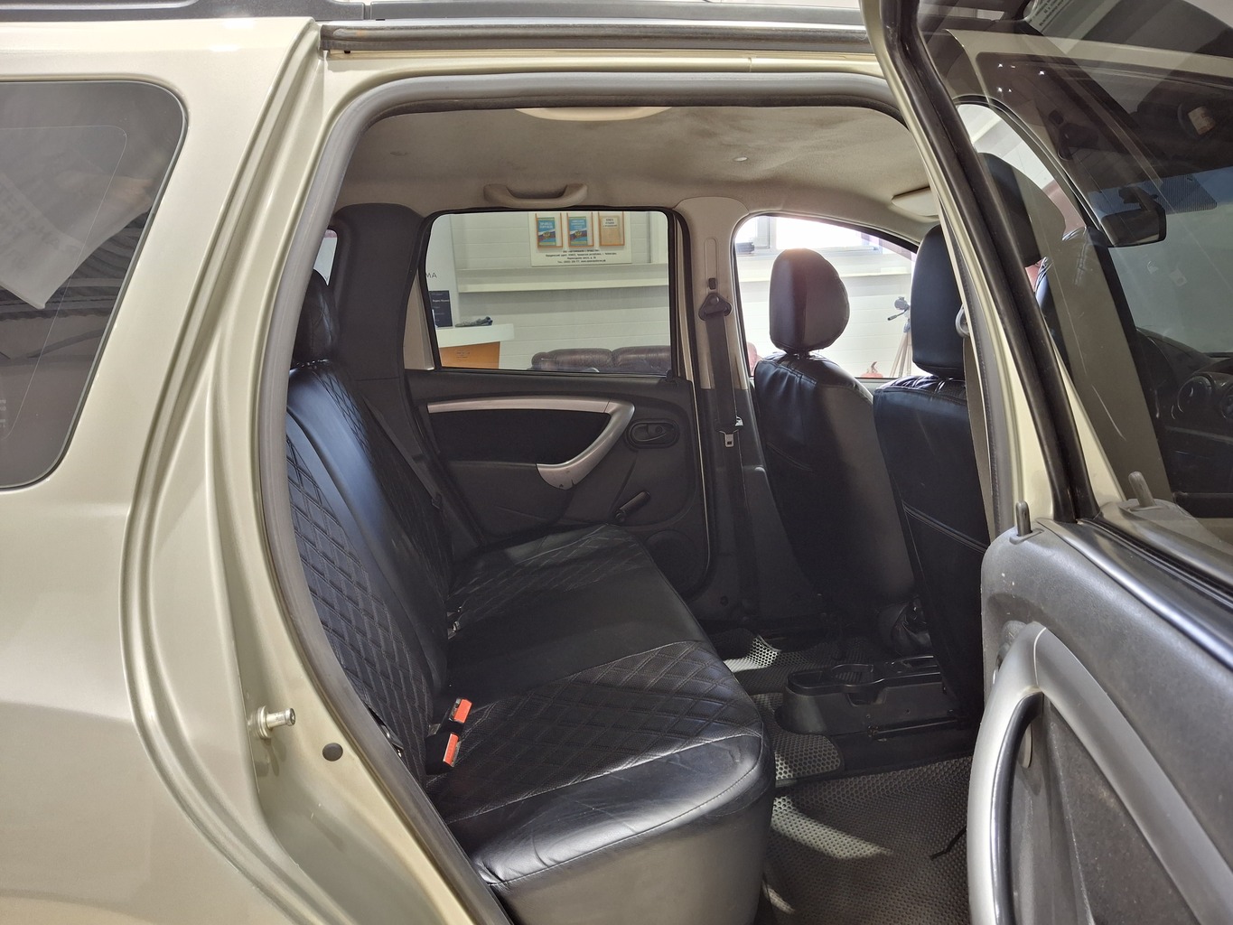 RENAULT DUSTER