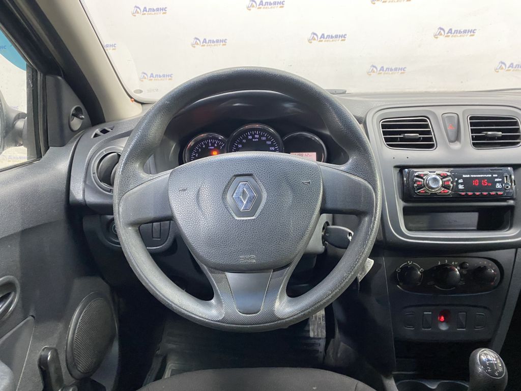 RENAULT LOGAN