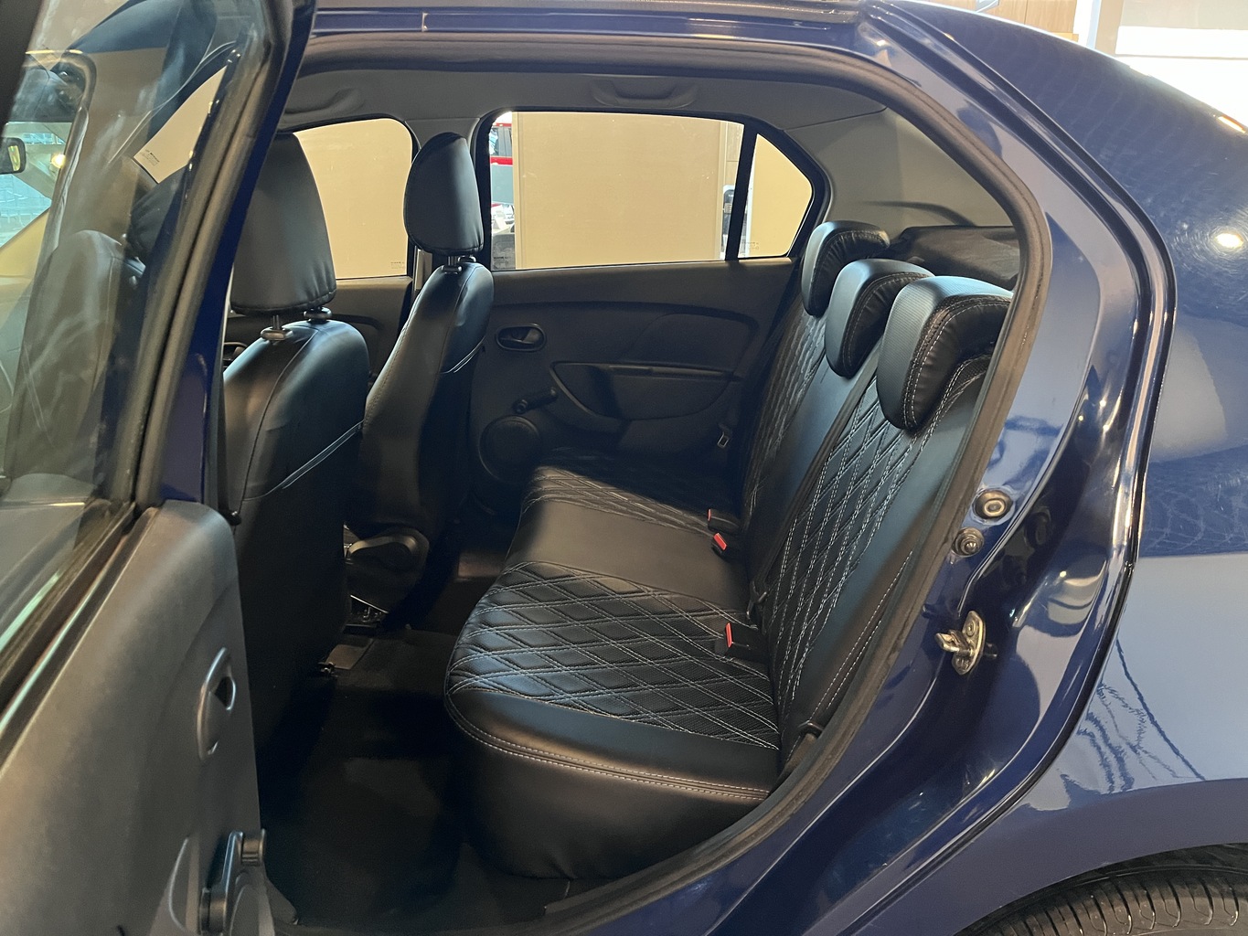 RENAULT LOGAN