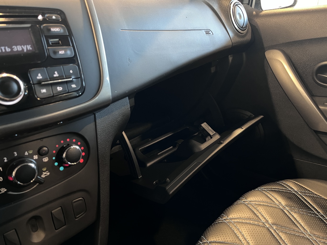 RENAULT LOGAN