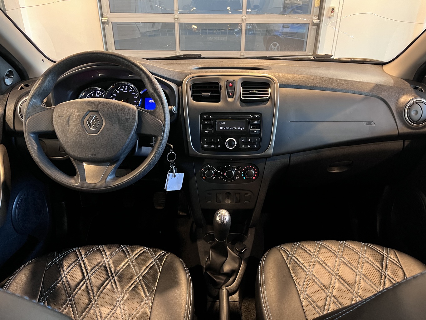 RENAULT LOGAN