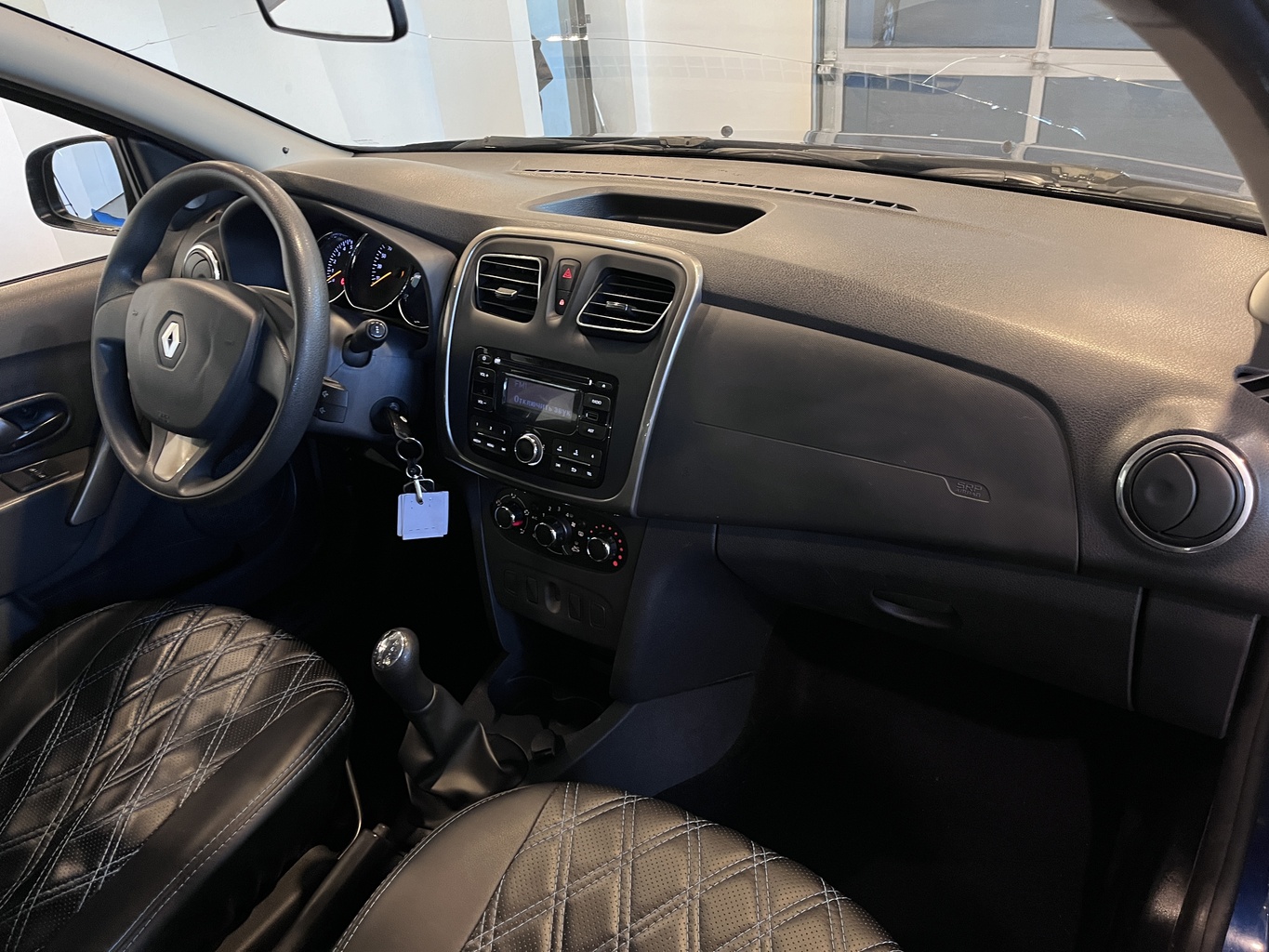 RENAULT LOGAN