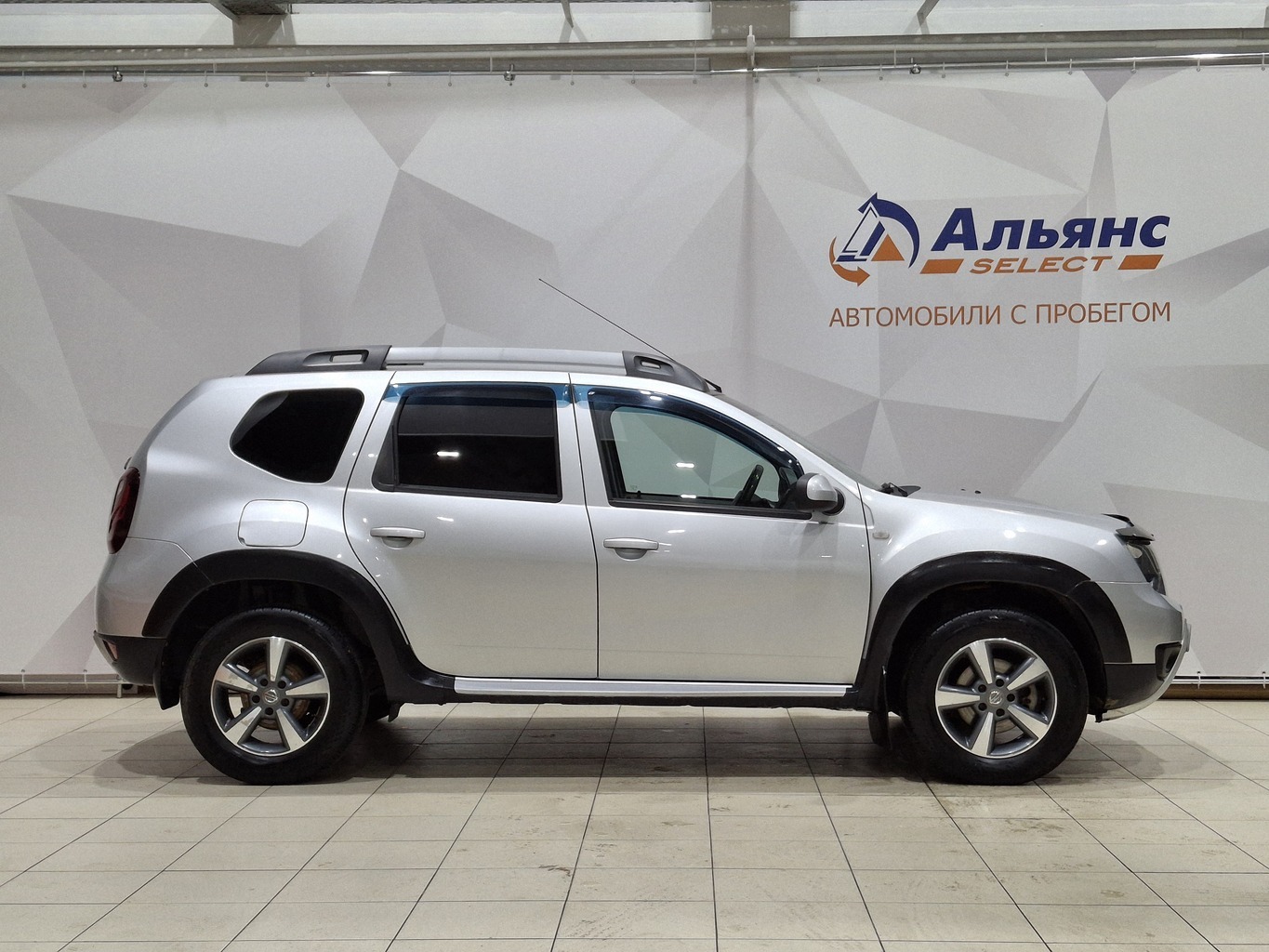 RENAULT DUSTER