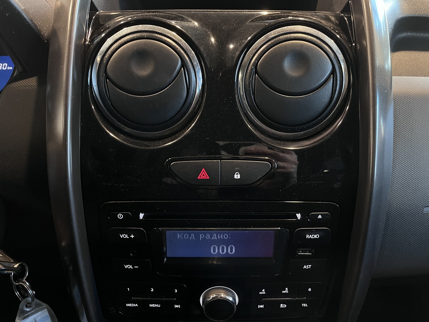RENAULT DUSTER