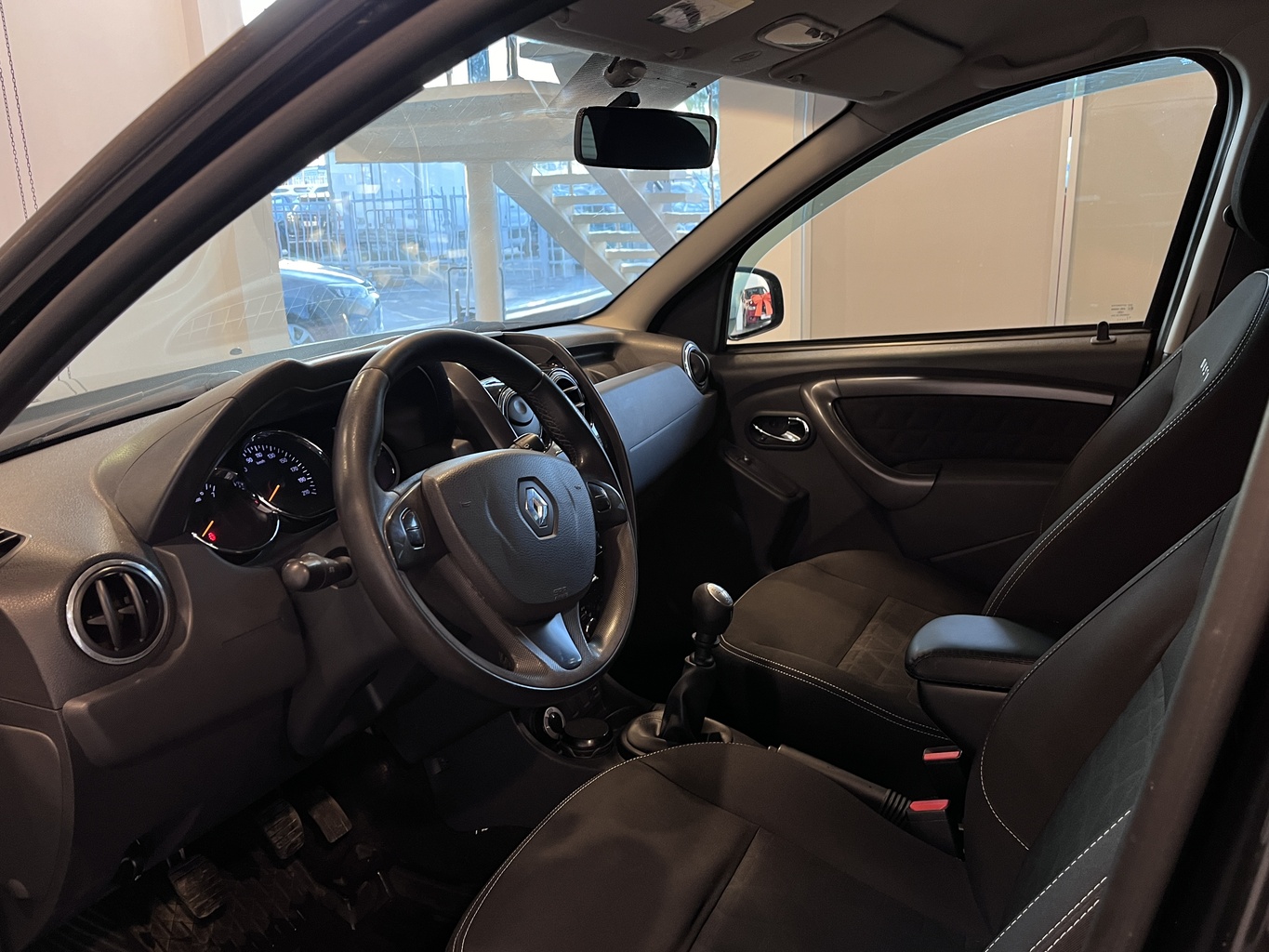 RENAULT DUSTER