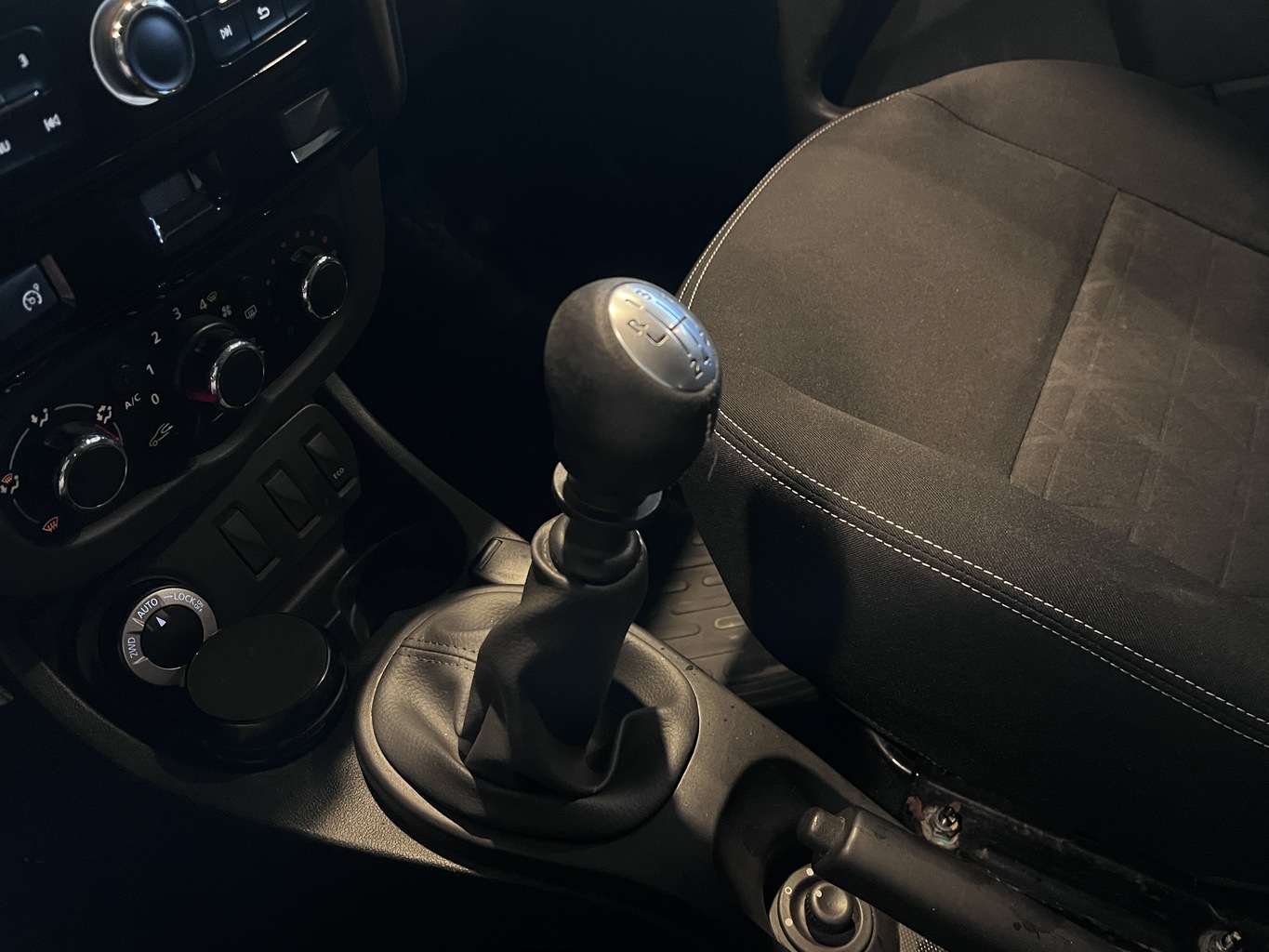 RENAULT DUSTER