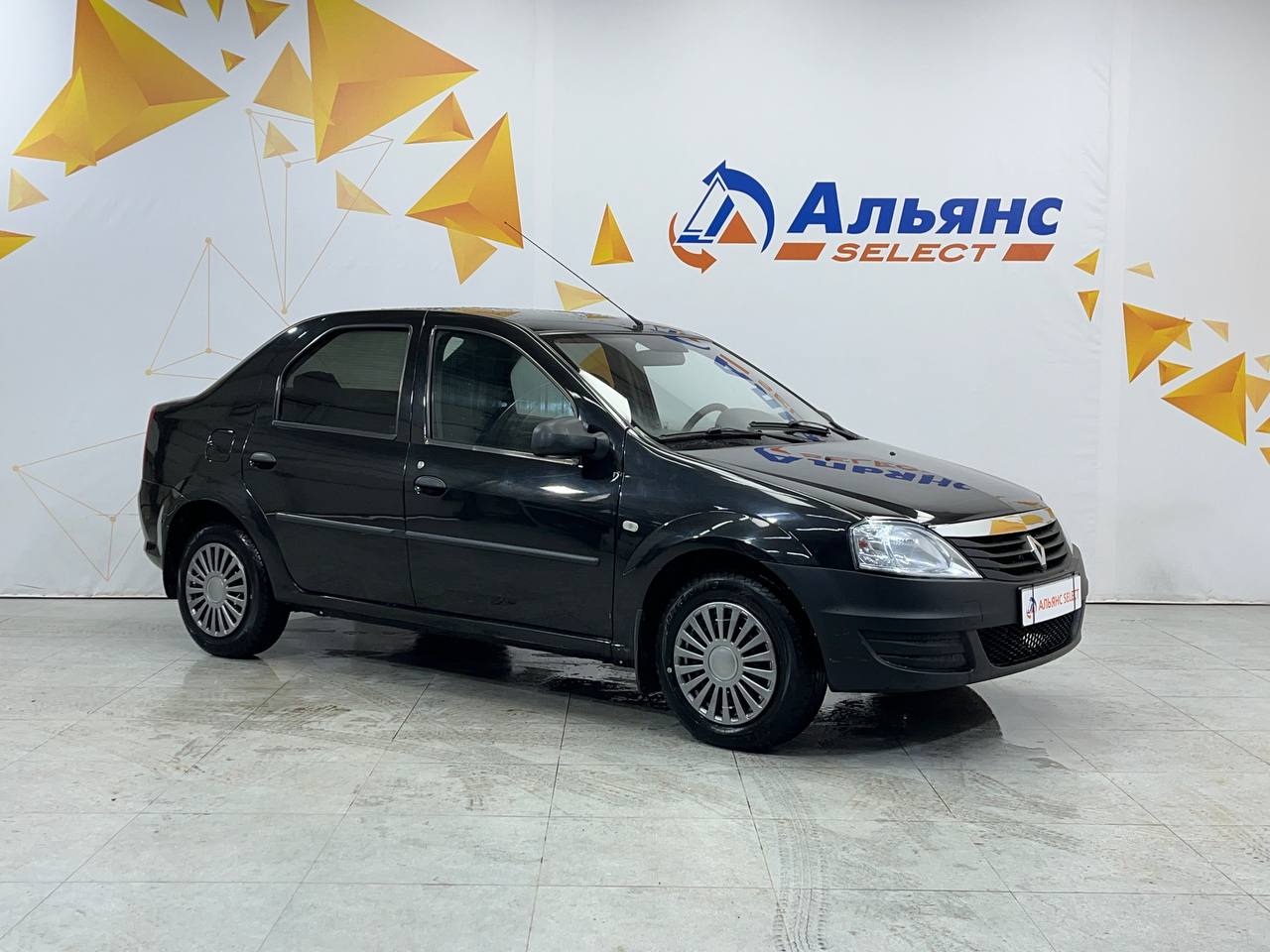 RENAULT LOGAN