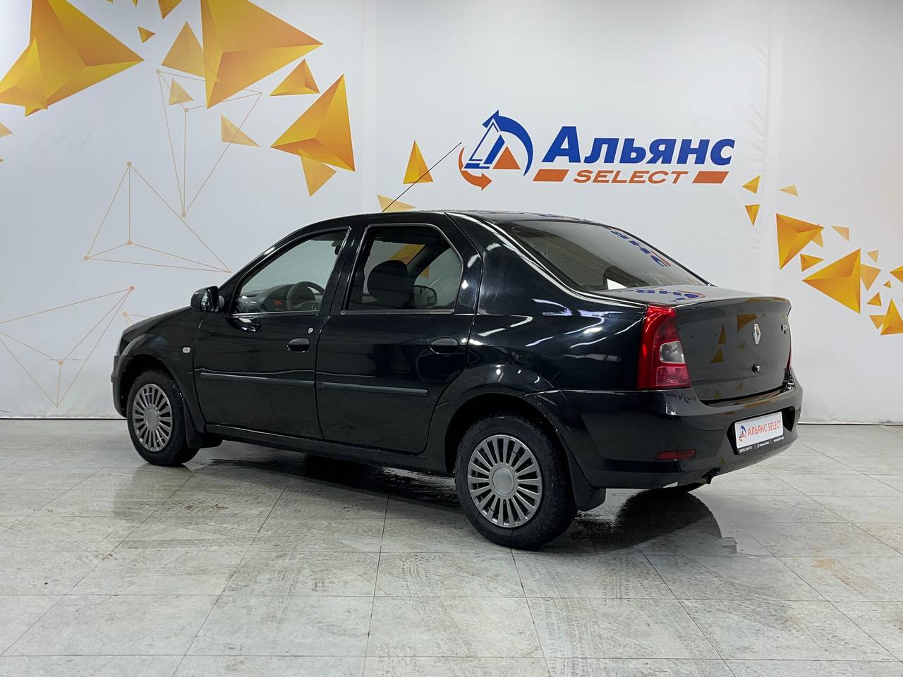 RENAULT LOGAN