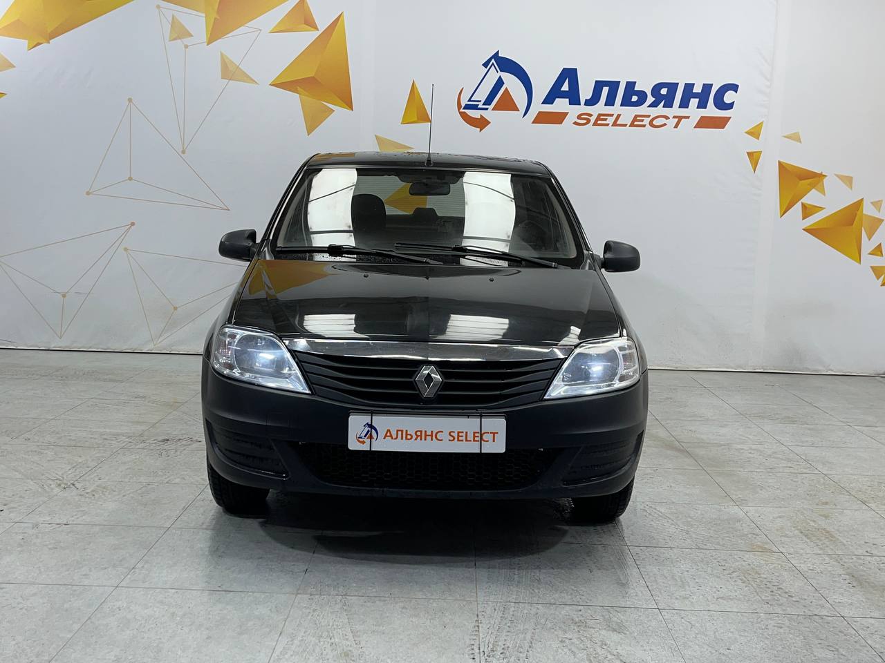 RENAULT LOGAN