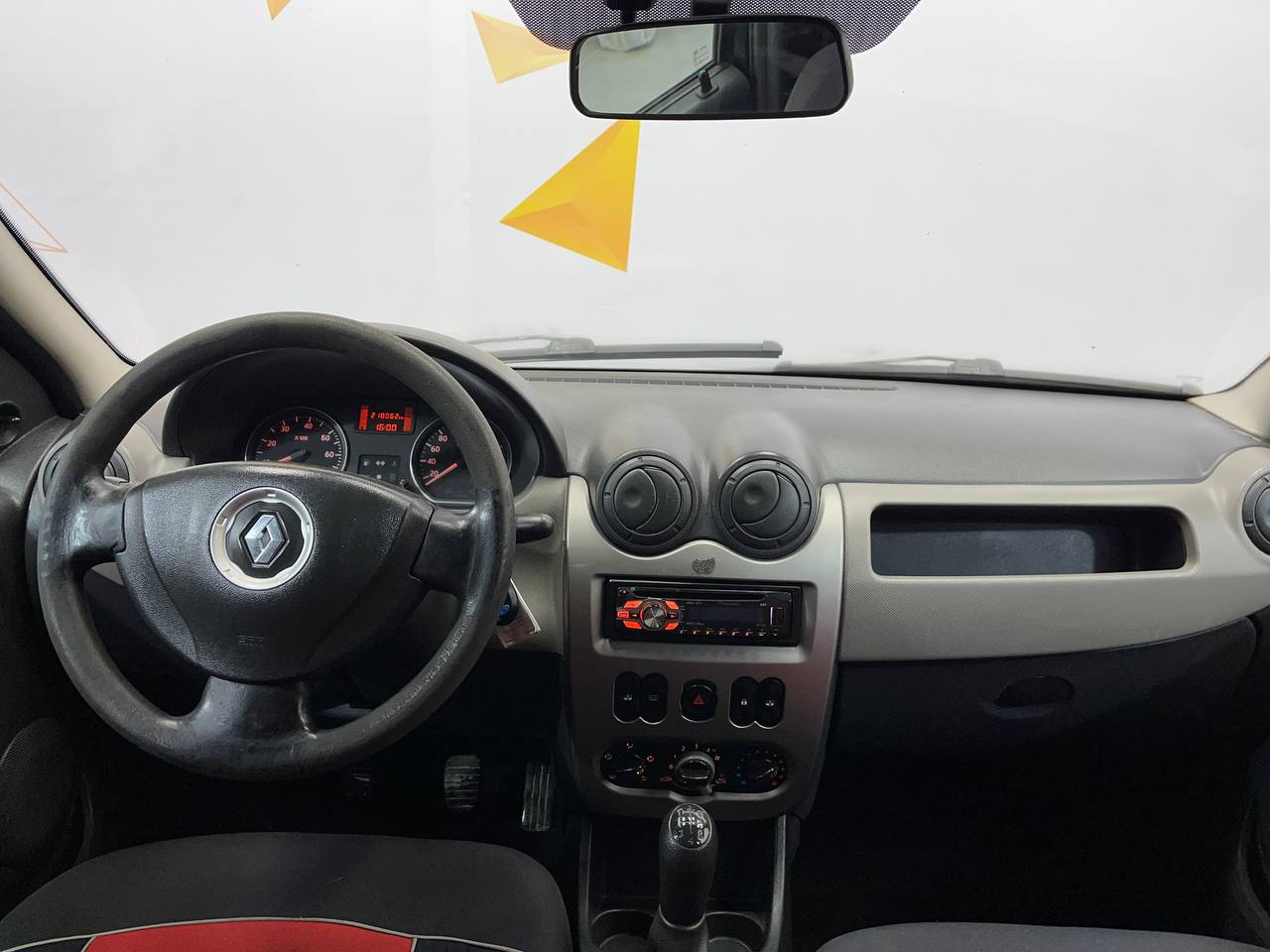 RENAULT LOGAN