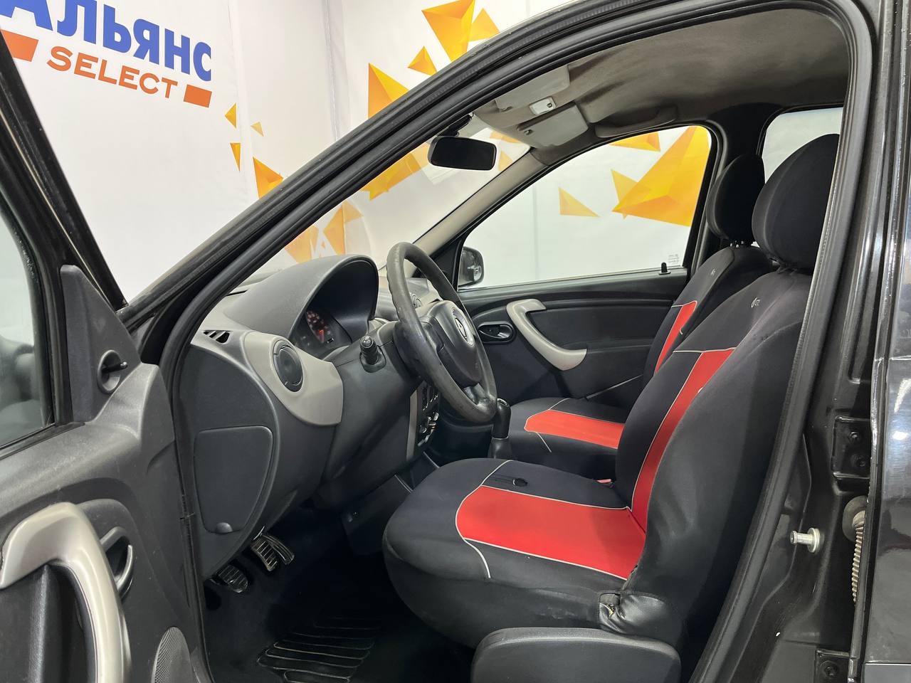 RENAULT LOGAN