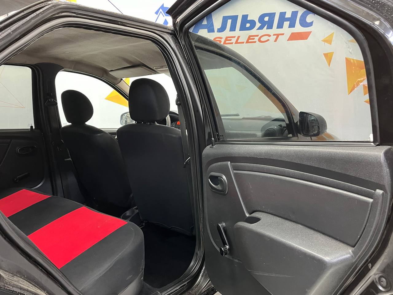 RENAULT LOGAN