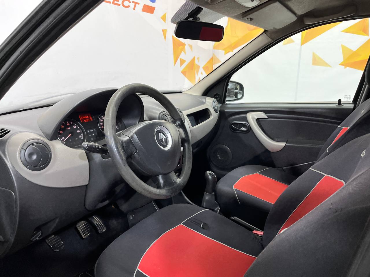RENAULT LOGAN
