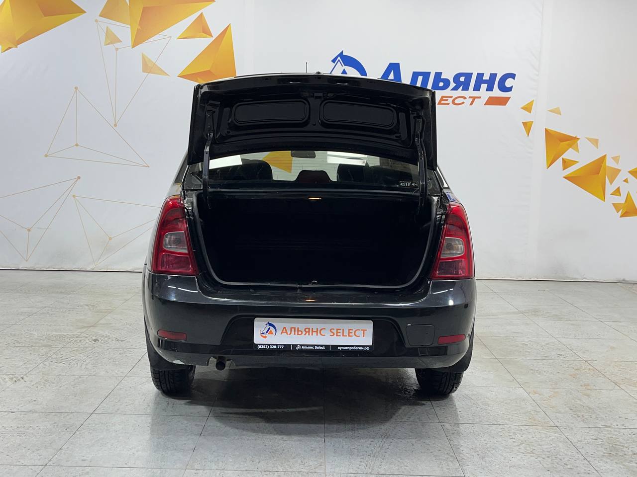 RENAULT LOGAN