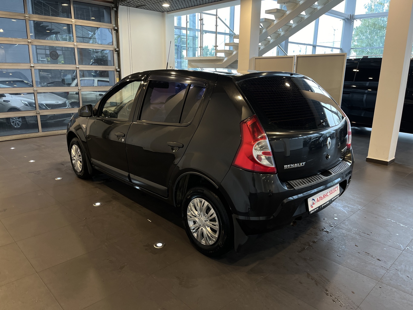 RENAULT SANDERO