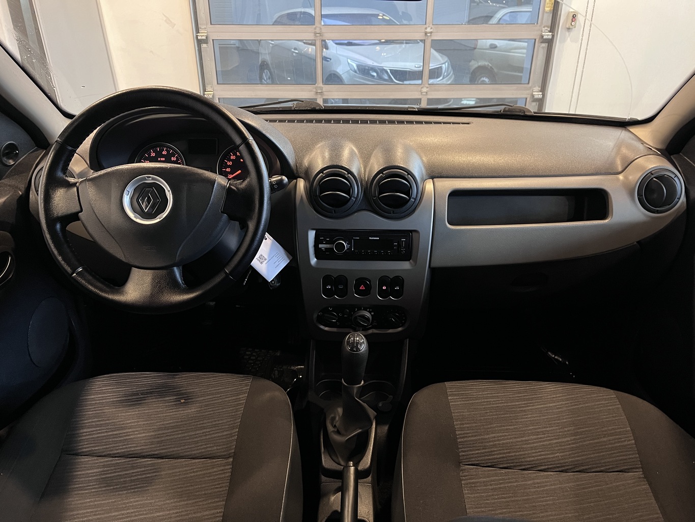 RENAULT SANDERO