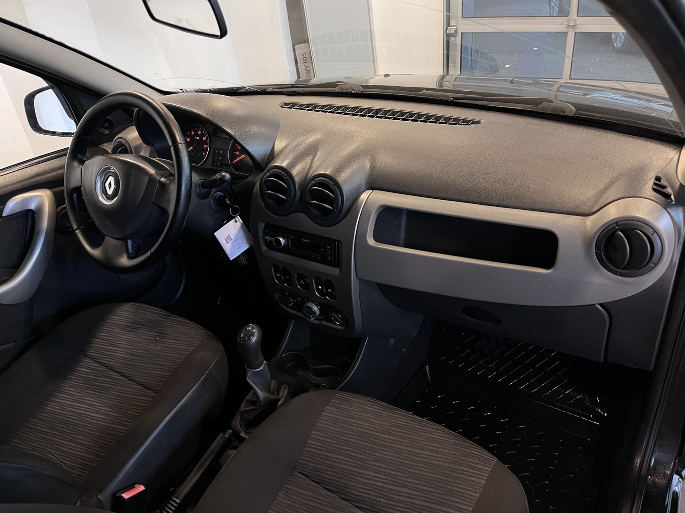 RENAULT SANDERO