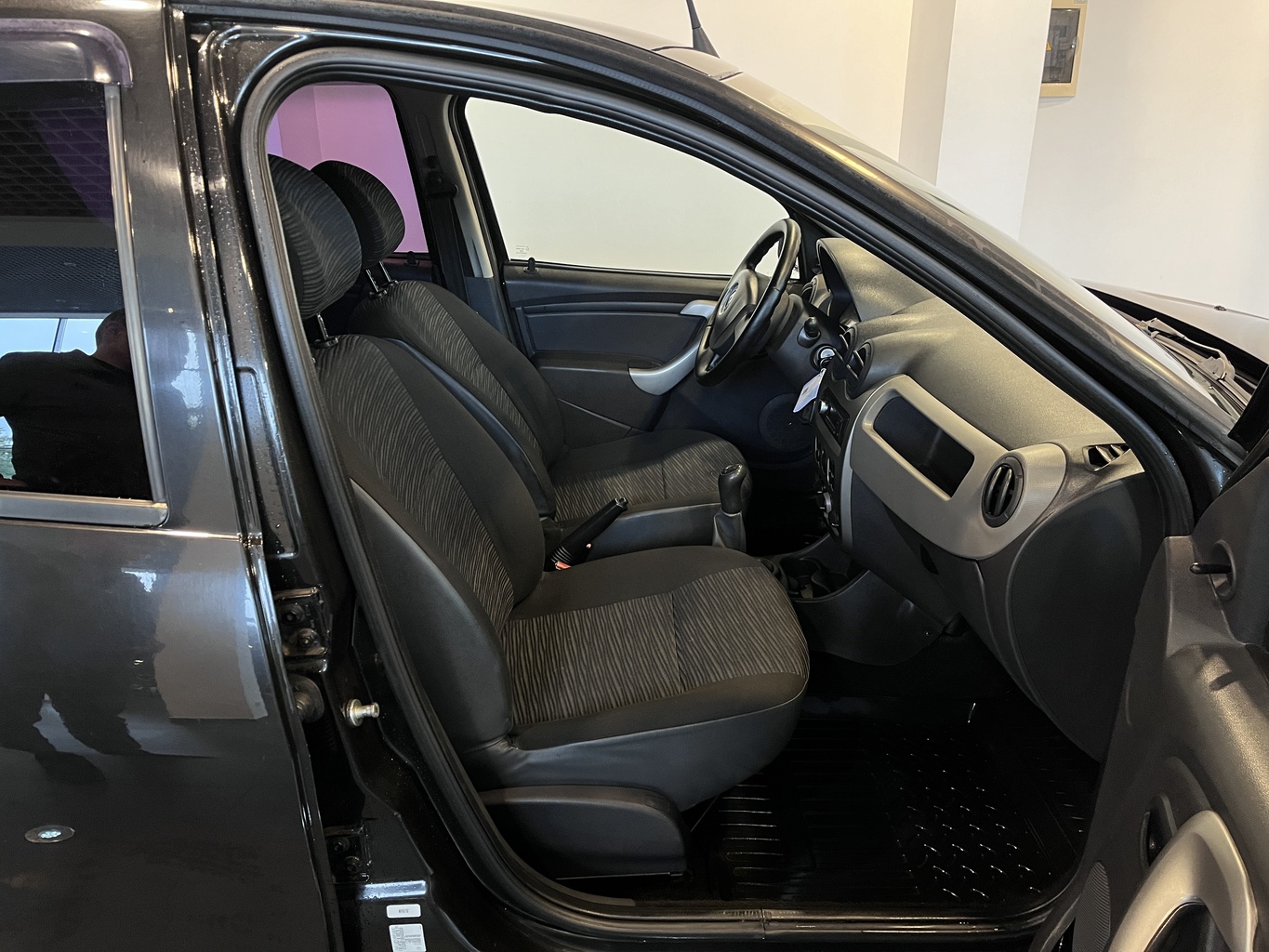 RENAULT SANDERO