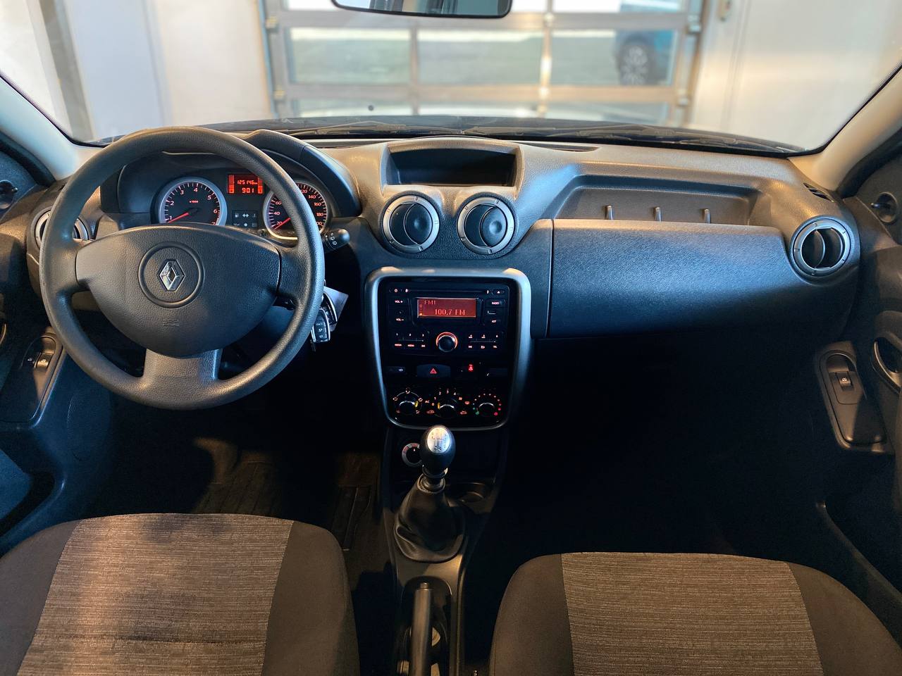RENAULT DUSTER