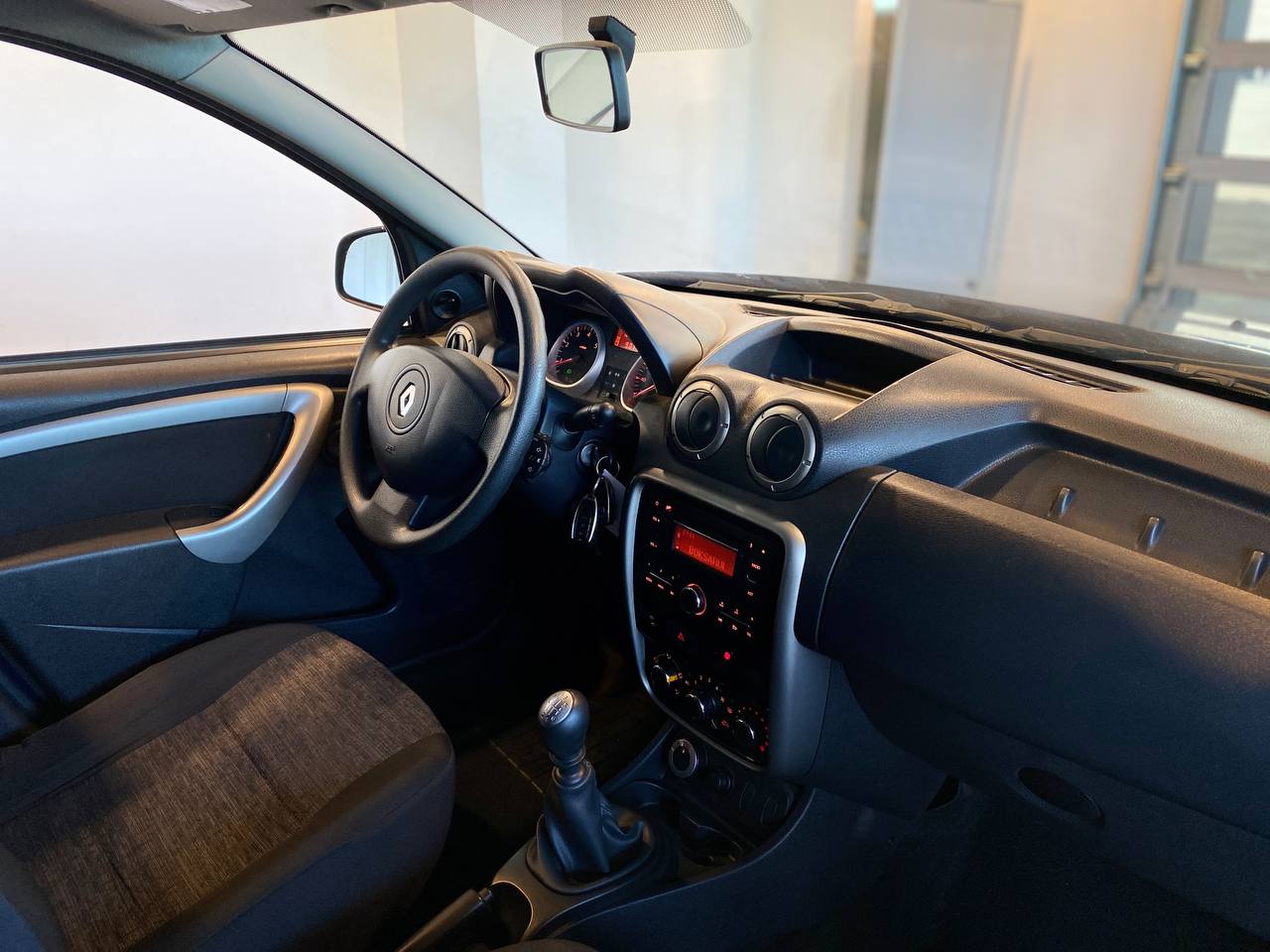 RENAULT DUSTER