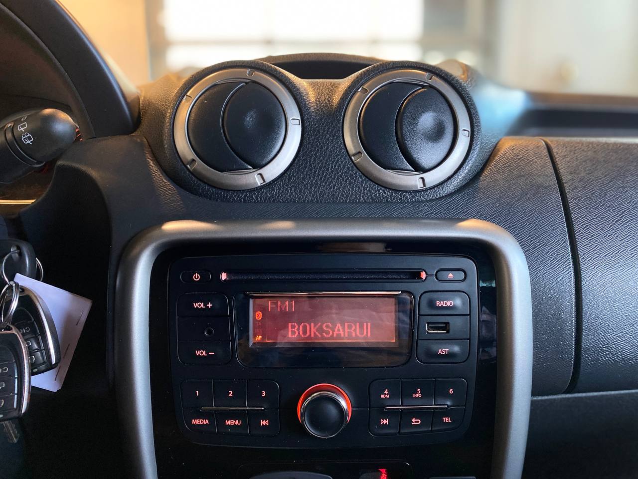 RENAULT DUSTER