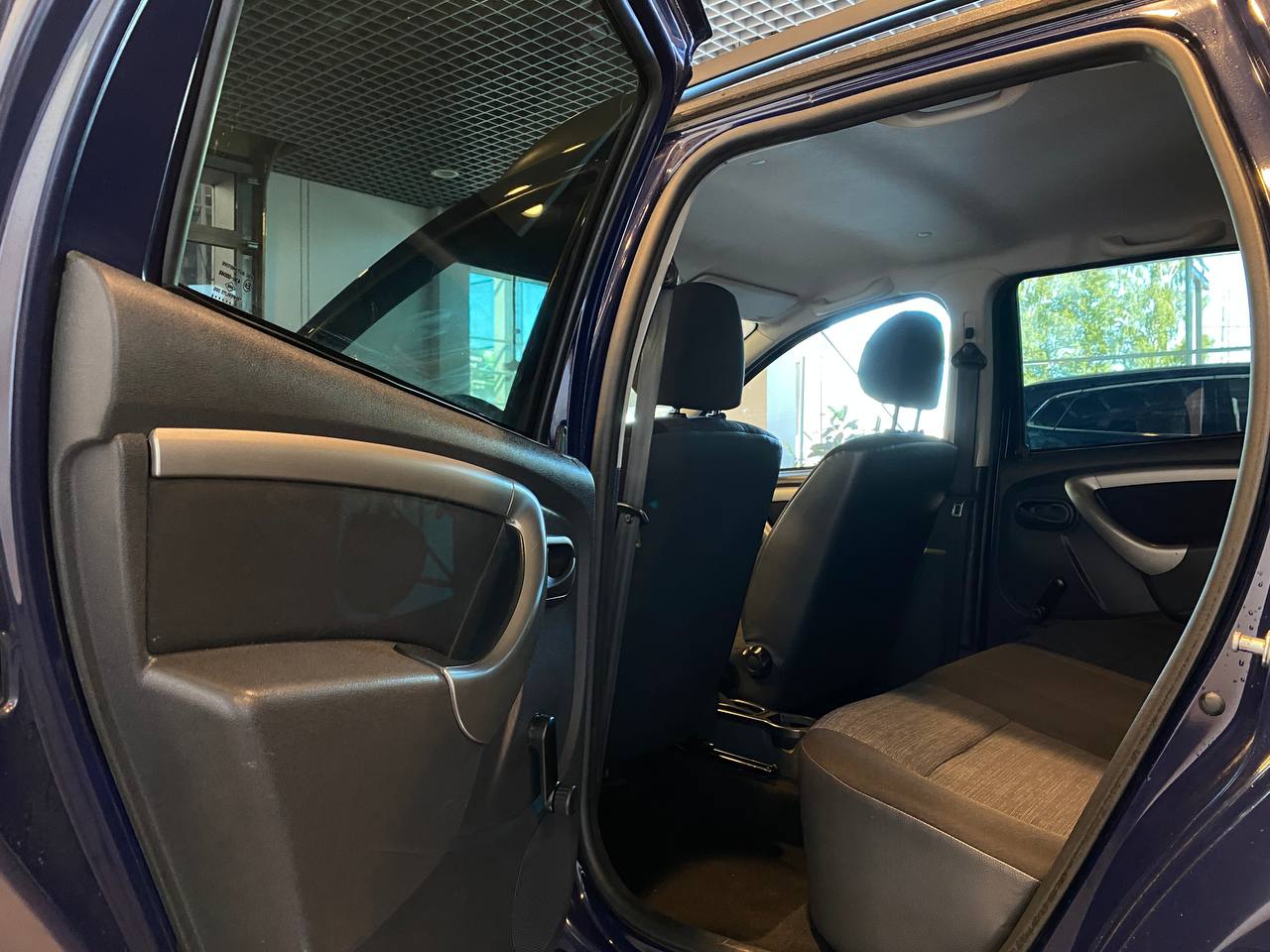 RENAULT DUSTER