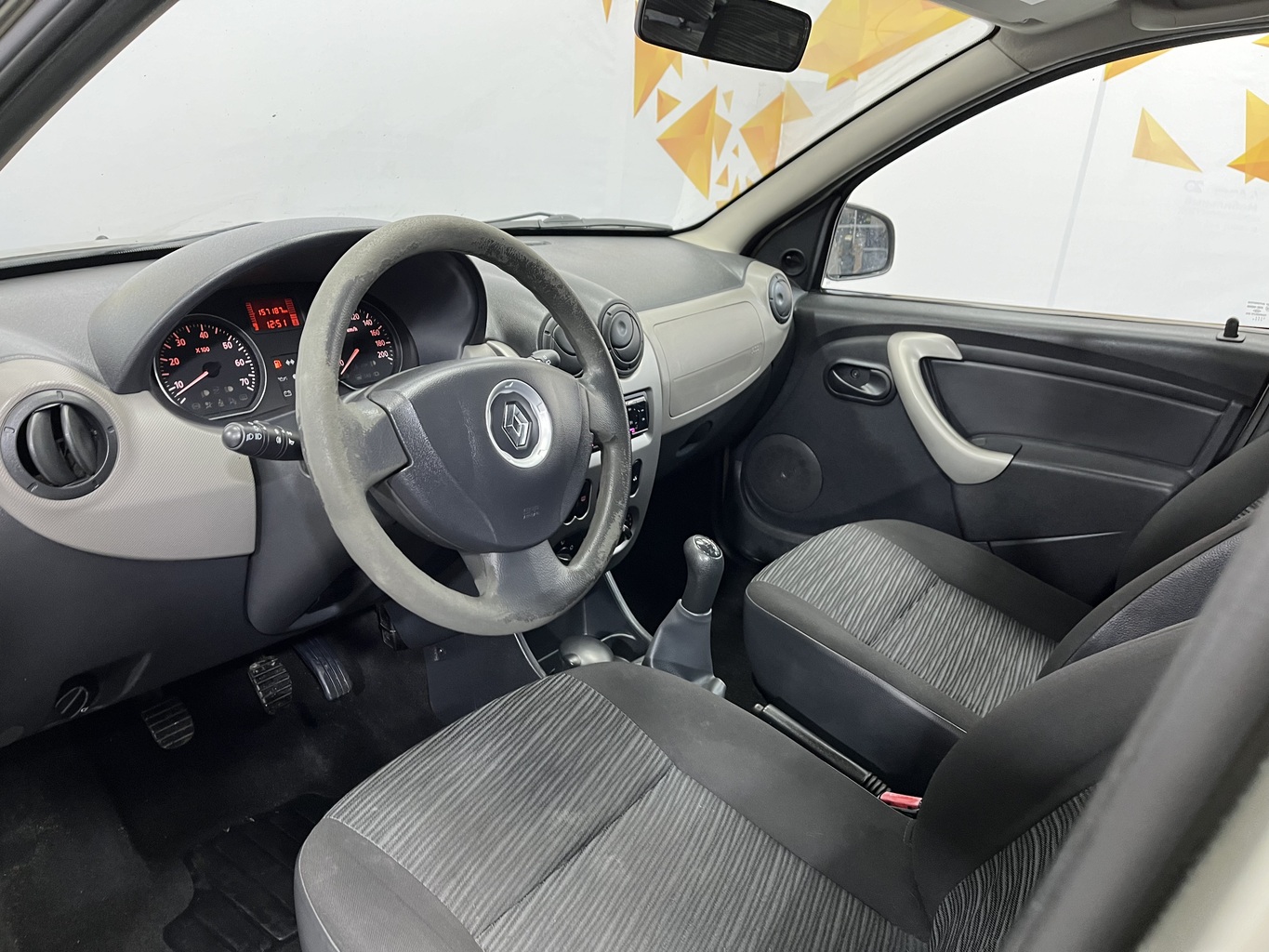 RENAULT SANDERO