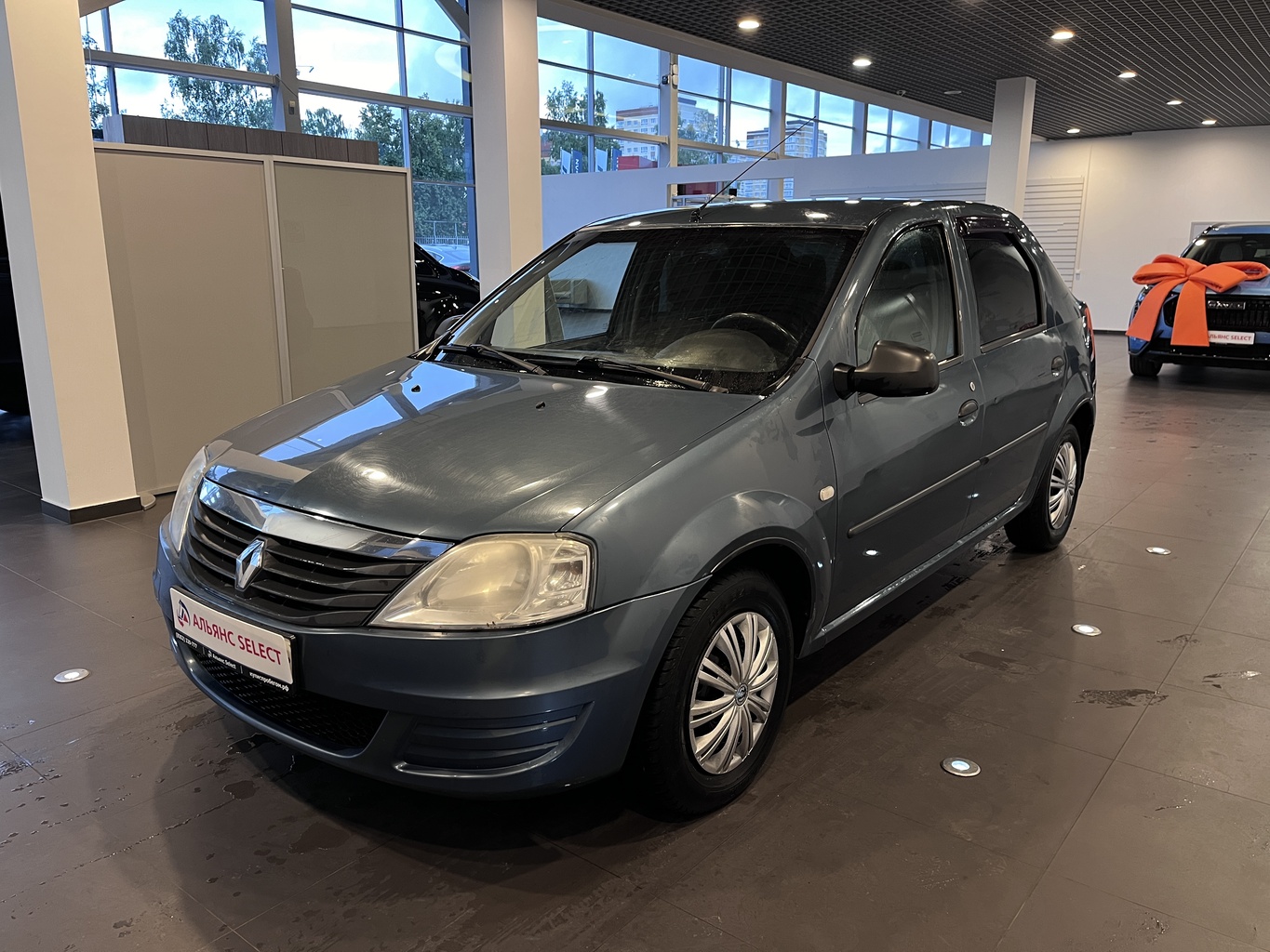 RENAULT LOGAN