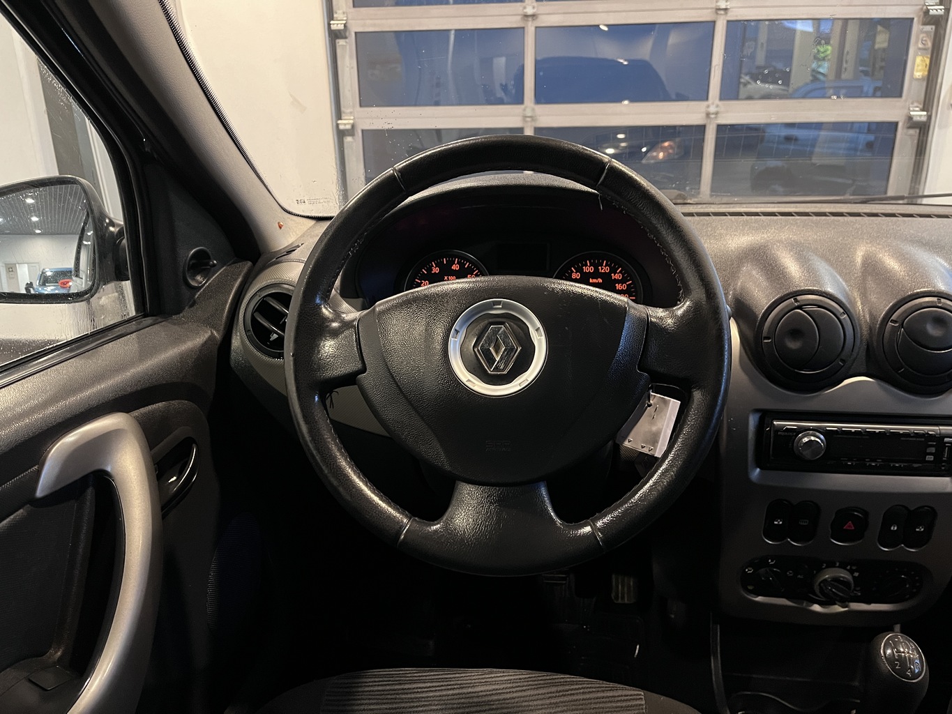 RENAULT LOGAN