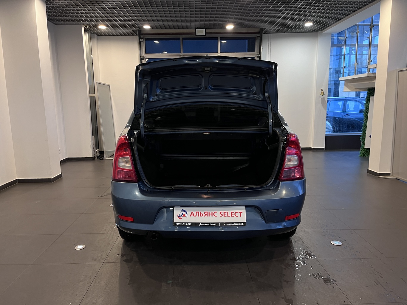 RENAULT LOGAN