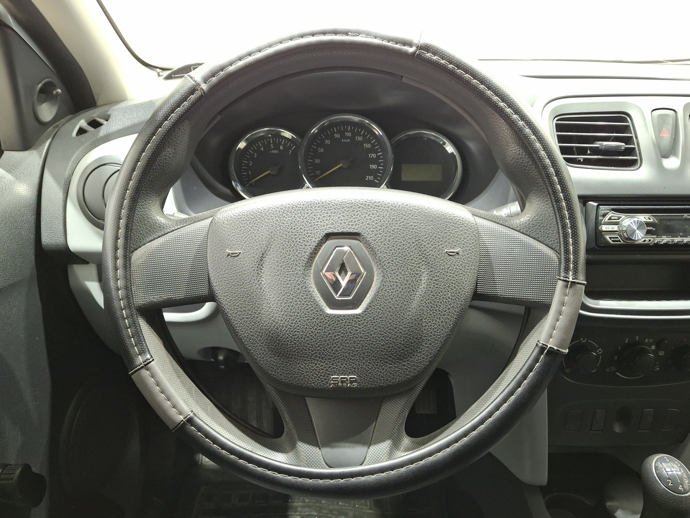 RENAULT LOGAN