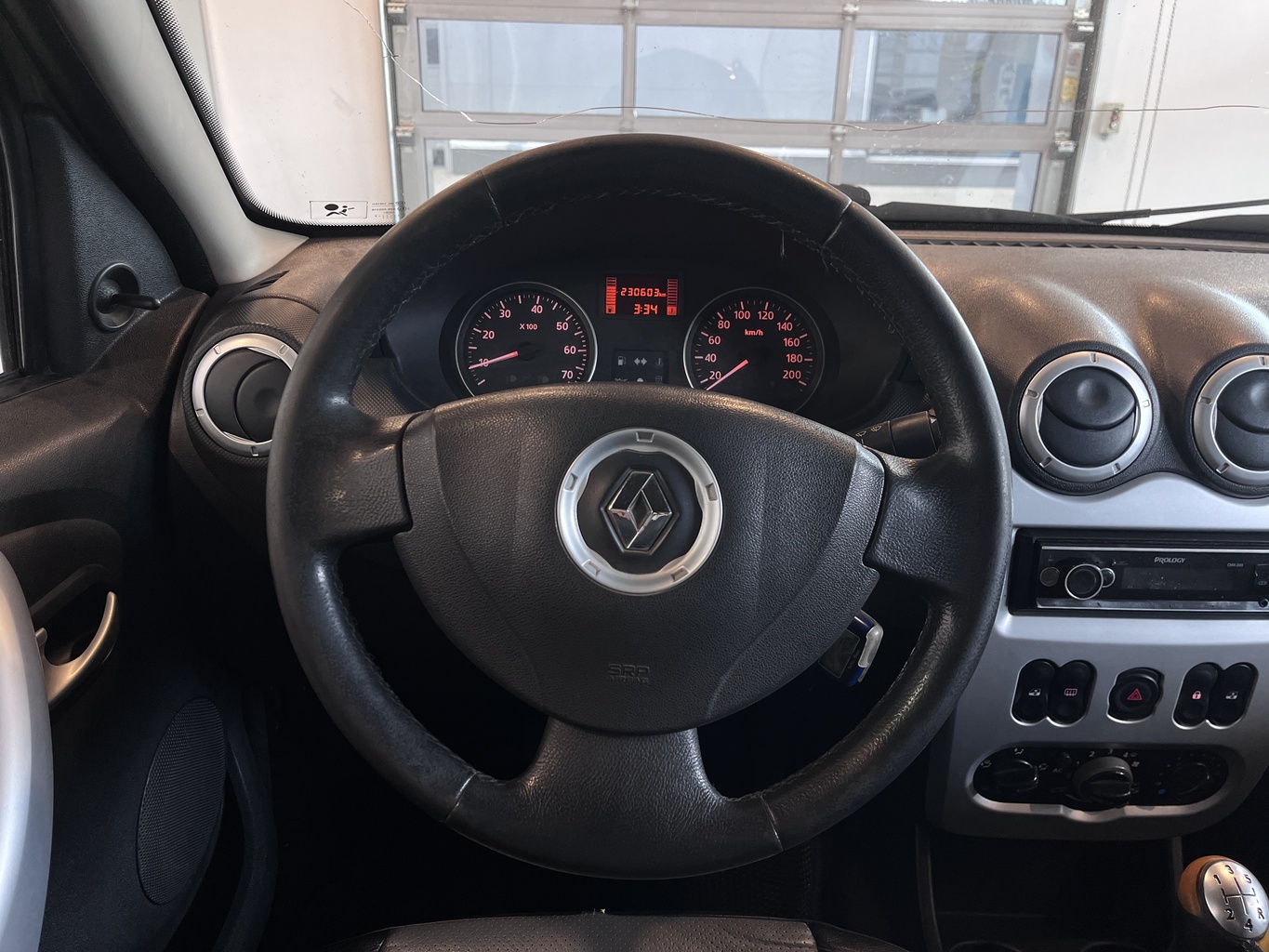 RENAULT SANDERO