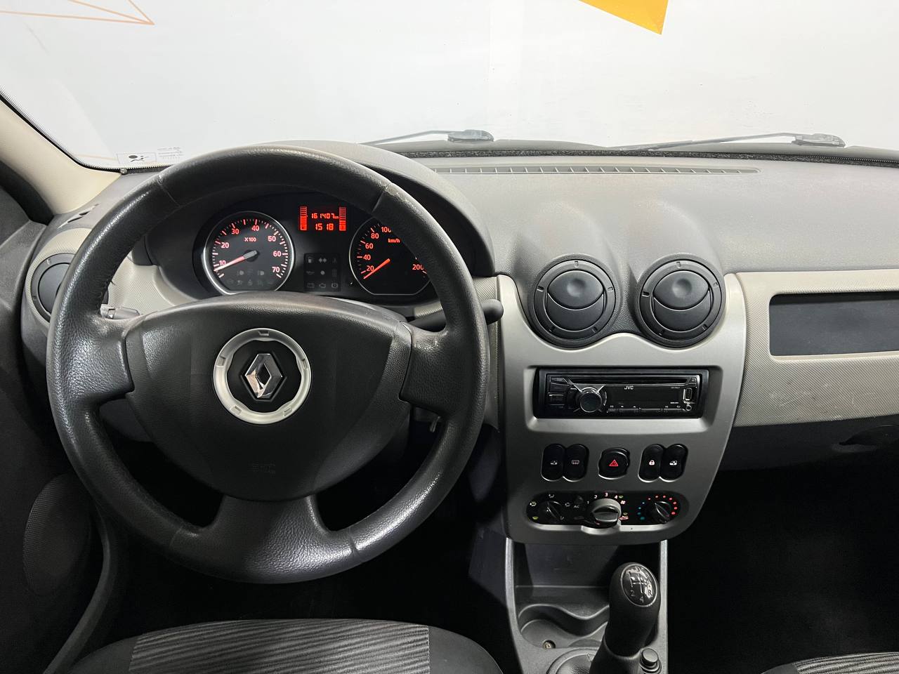 RENAULT LOGAN