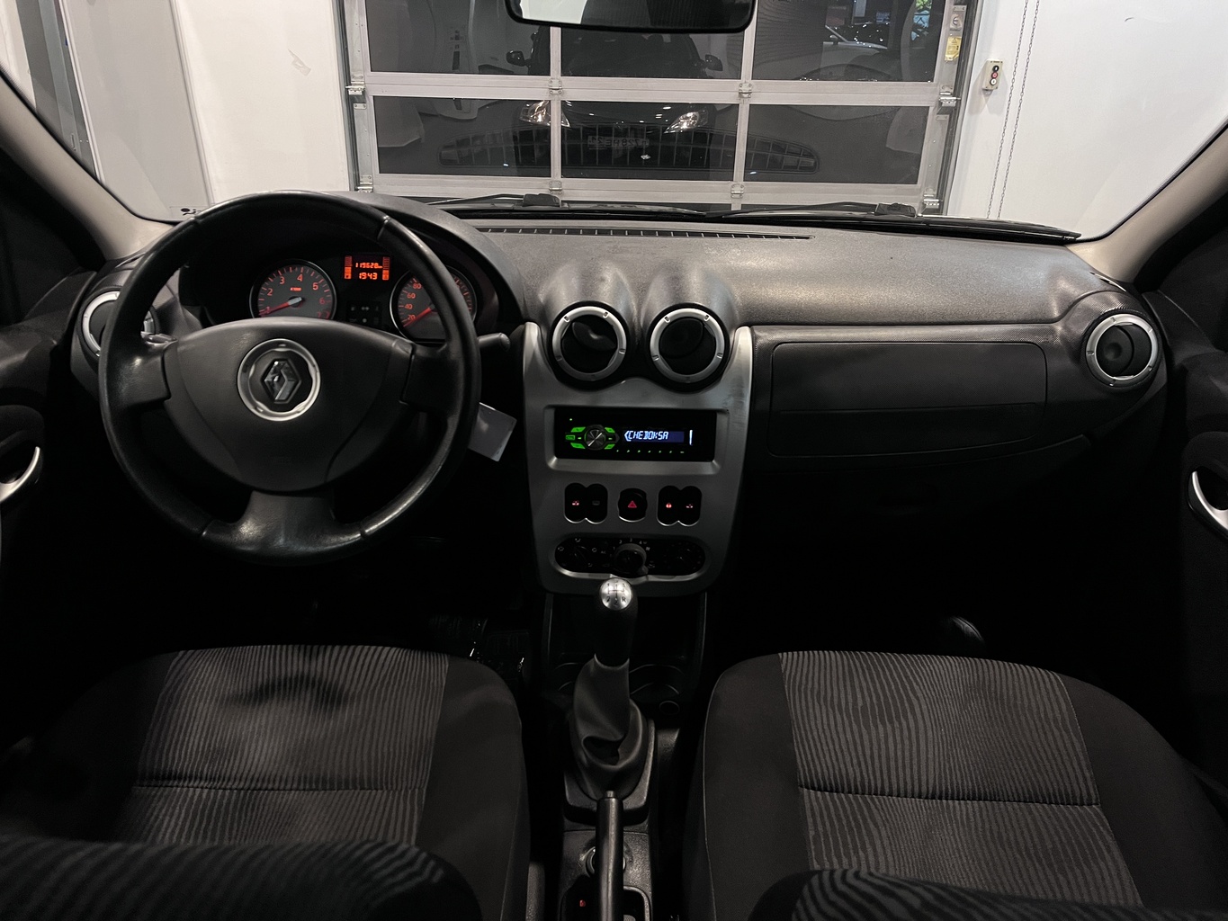 RENAULT LOGAN