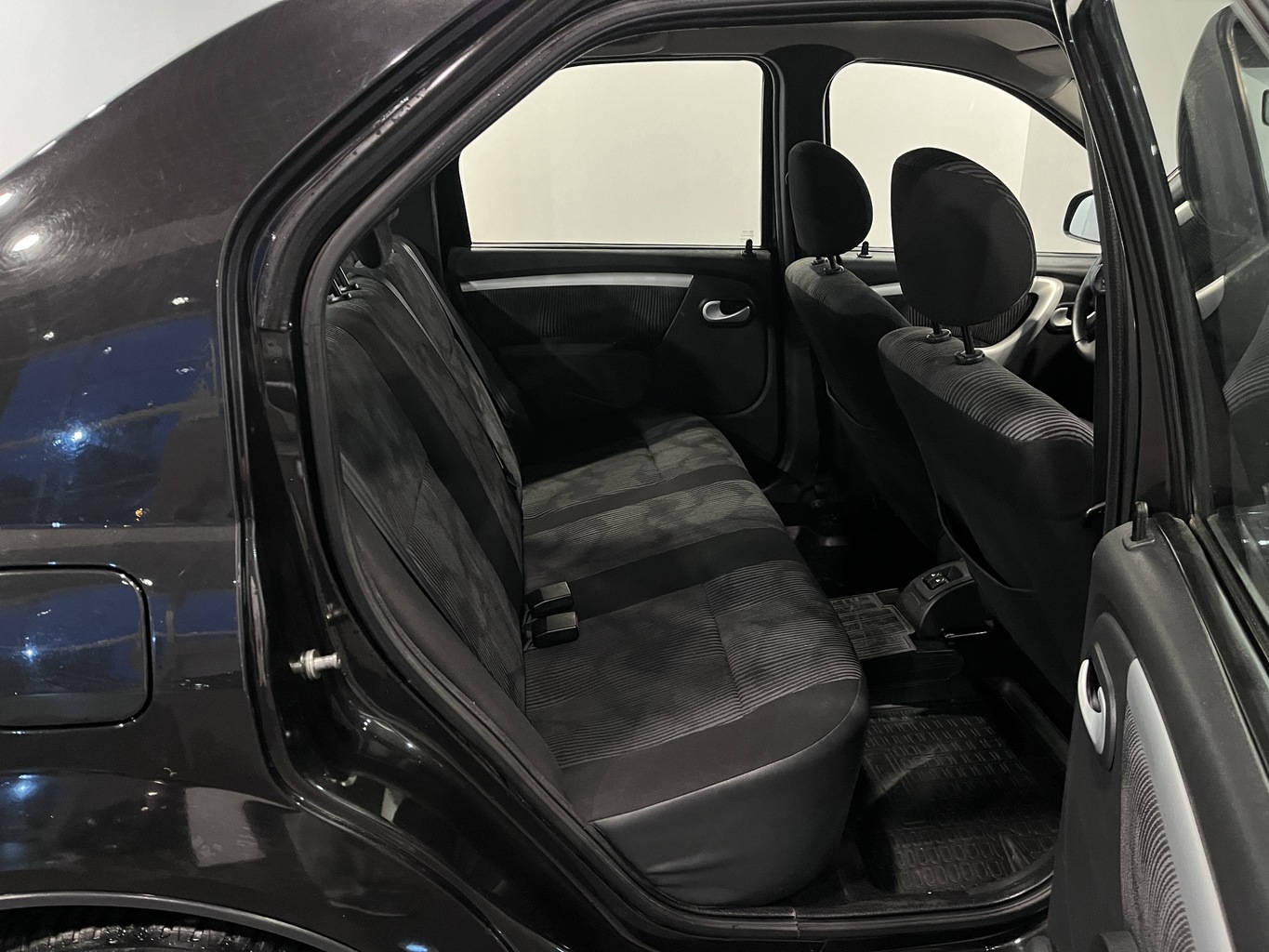RENAULT LOGAN