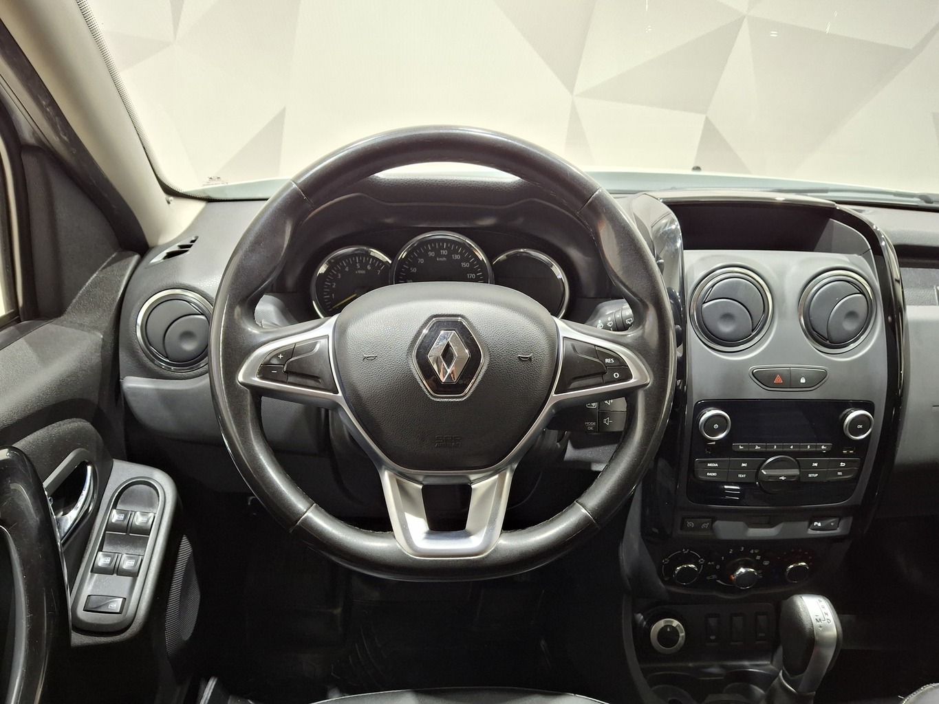 RENAULT DUSTER