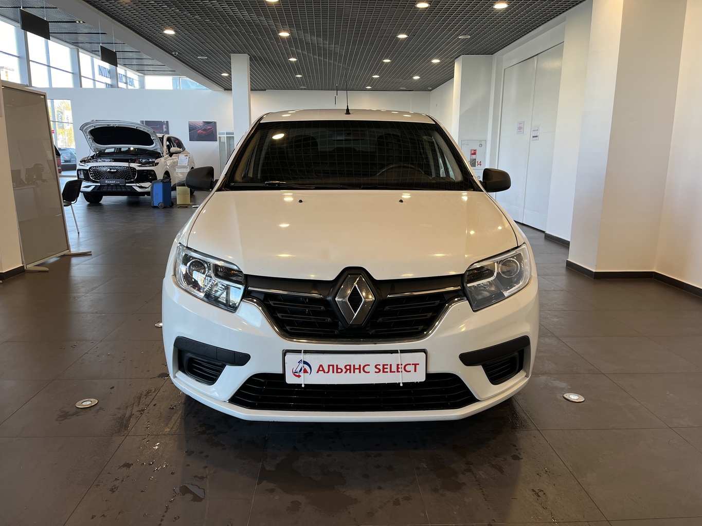 RENAULT LOGAN