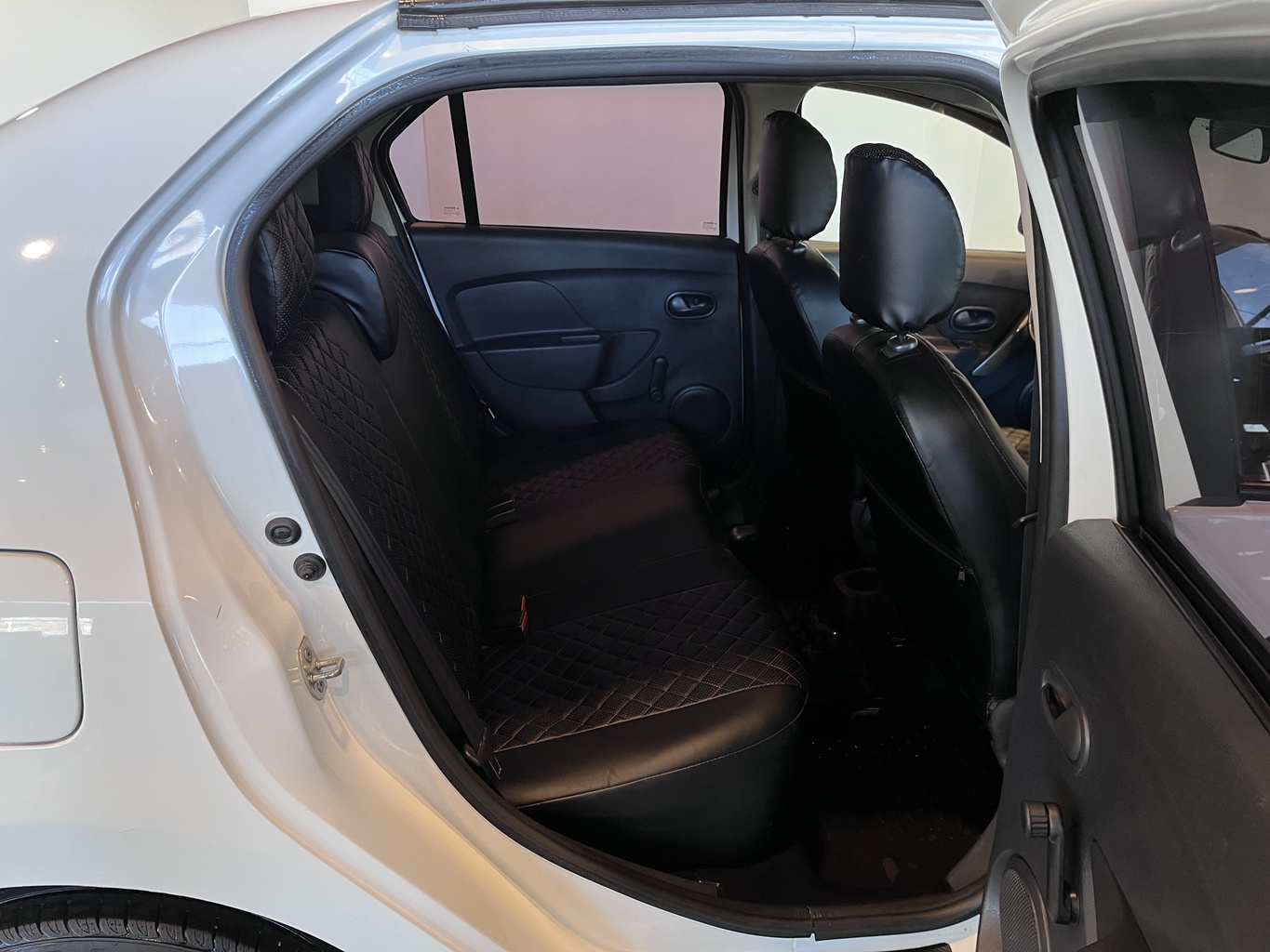 RENAULT LOGAN