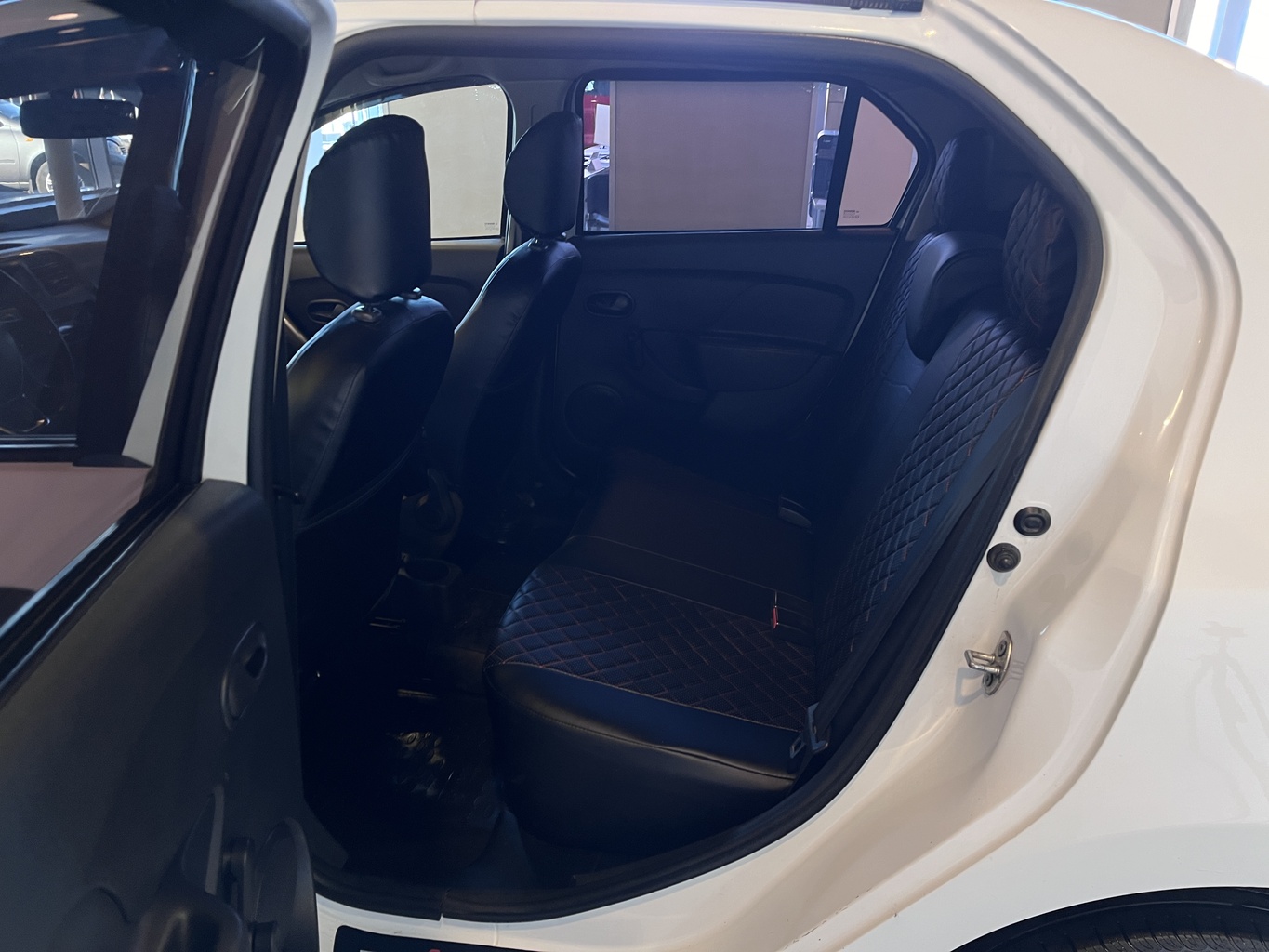 RENAULT LOGAN