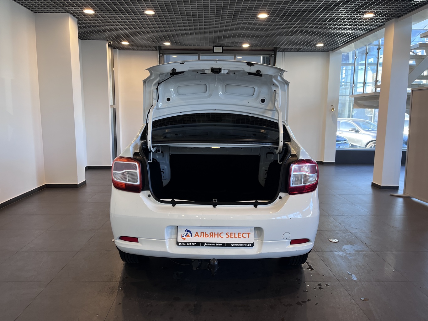 RENAULT LOGAN
